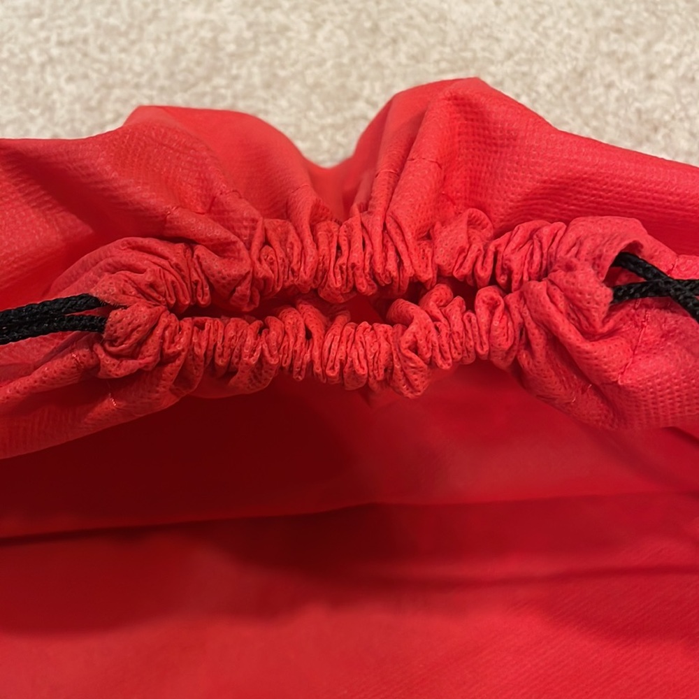 Sacred Heart University Drawstring Bag - Picture 5 of 5